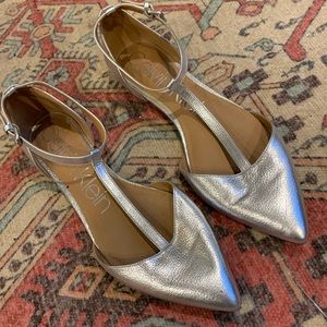 Calvin Klein Pointy T-strap Flats